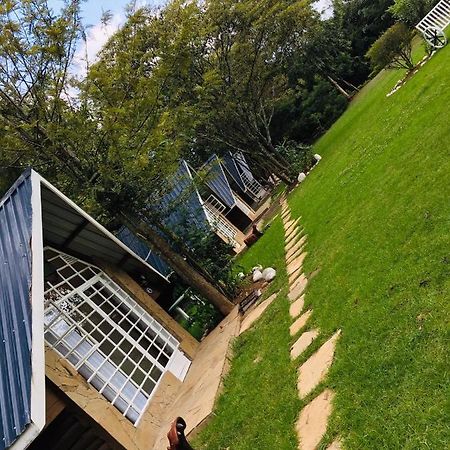 Отель Camp Mahon Gardens Наньюки Экстерьер фото